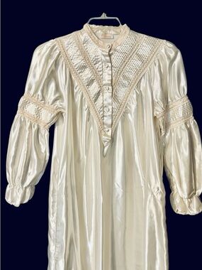 Vintage Elise Steven’s Satin Nightgown Fleece Backed Full Length Ivory Medium
